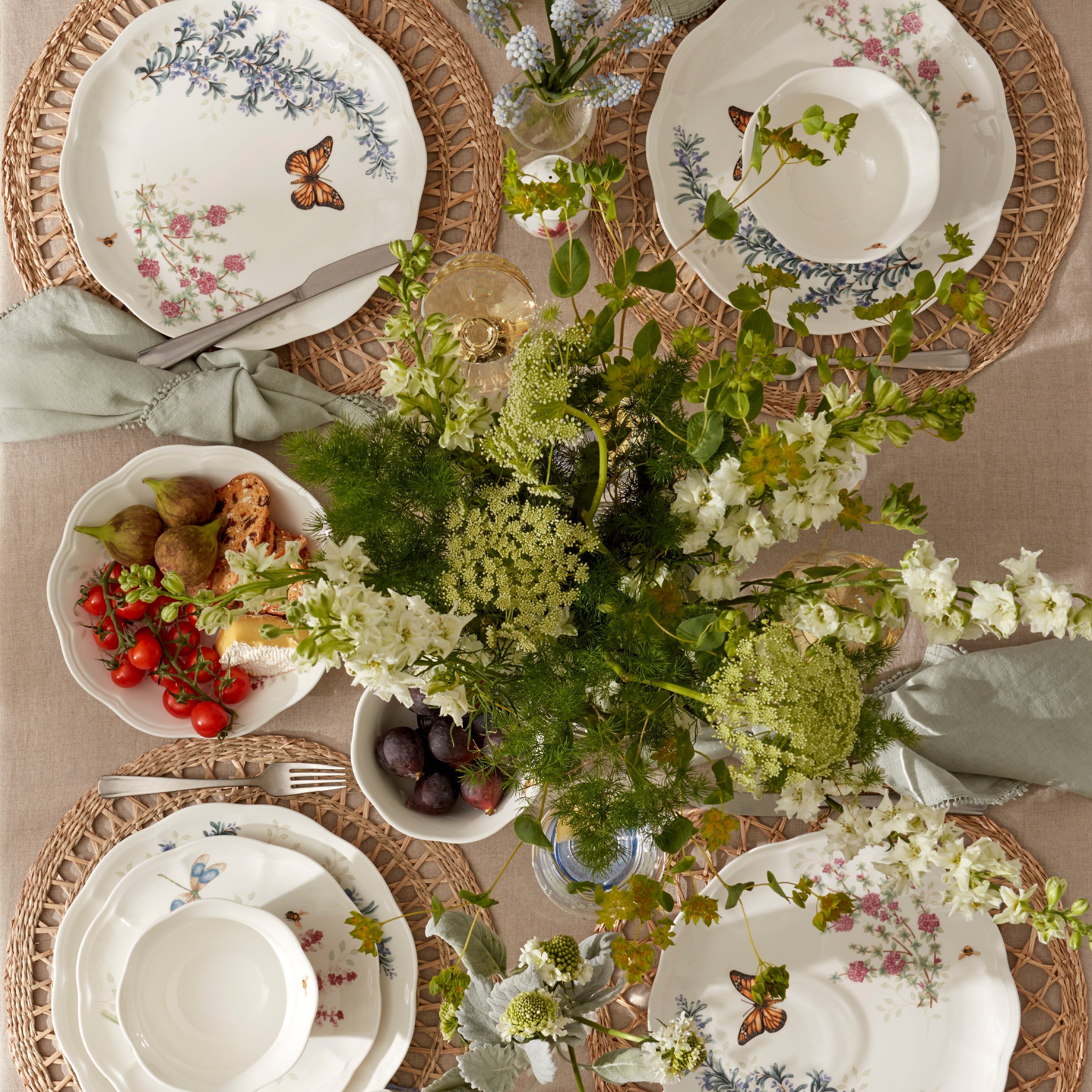 Butterfly Meadow Herbs Dinner Plates - Set of 4